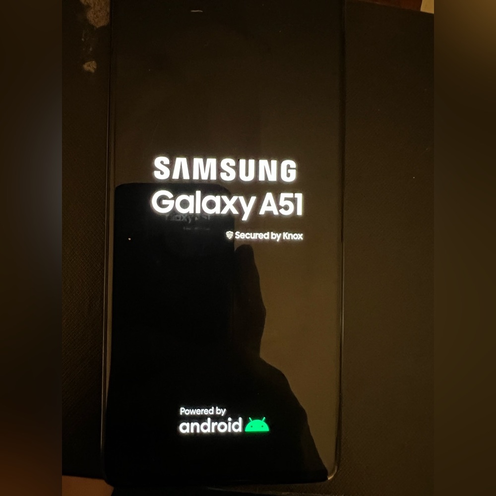 Samsung Galaxy A51  128GB cell phone FREE SHIPPING